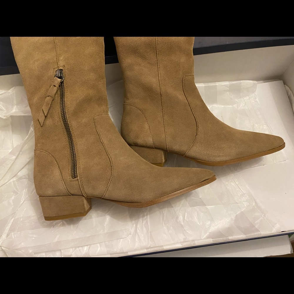 New SPLENDID NEW IN BOX 7.5 light suede boots $220 - Picture 6 of 12